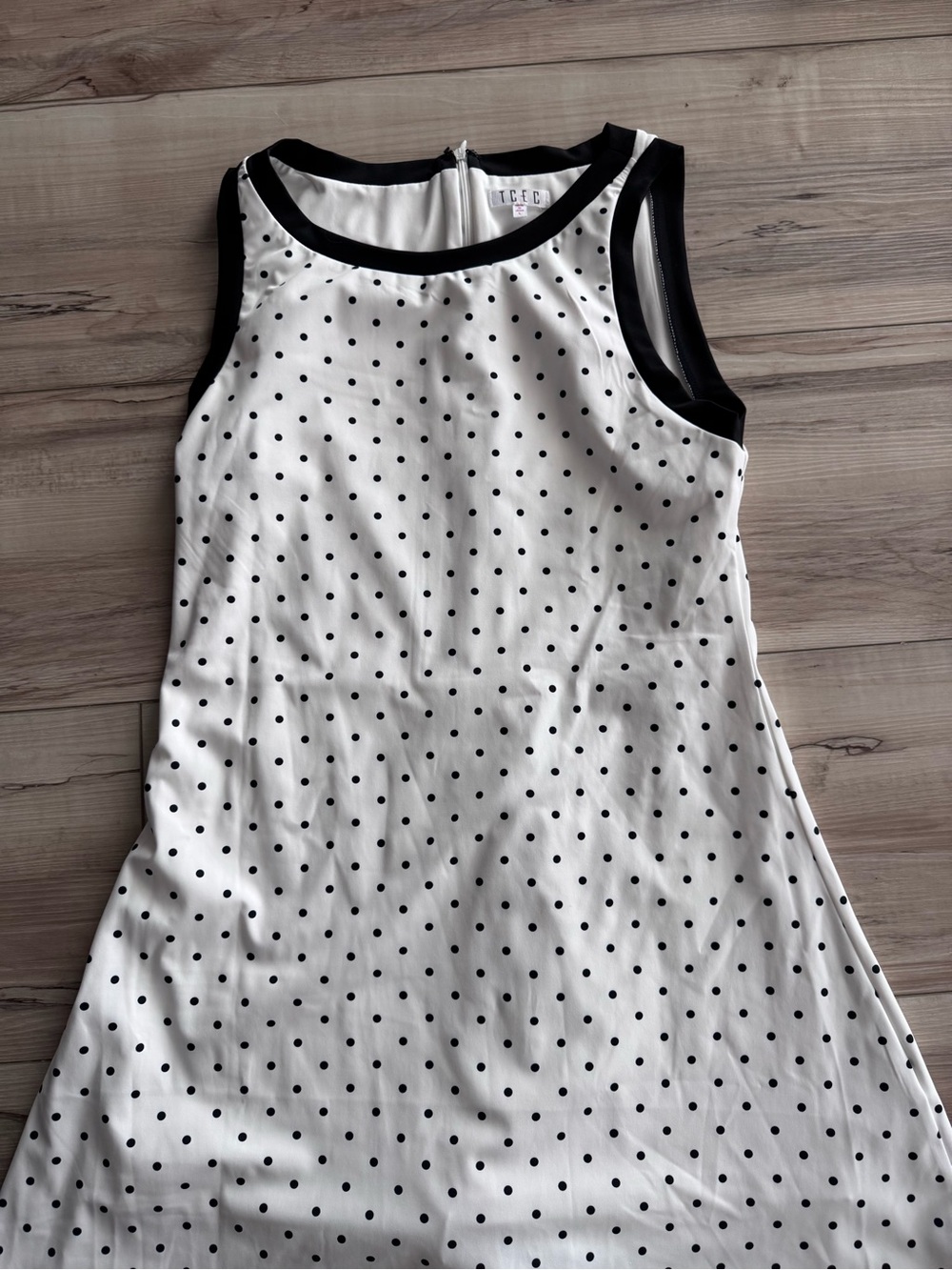 TCEC White & Black Polka Dot Sleeveless Athletic Dress